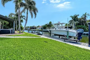 5569 Contento Dr, Sarasota, FL 34242 - Photo 48