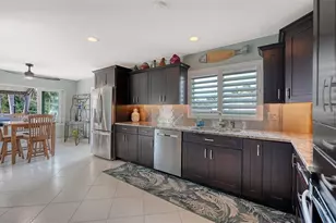 5569 Contento Dr, Sarasota, FL 34242 - Photo 24