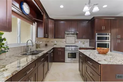 8323 Barton Farms Boulevard, Sarasota, FL 34240 - Photo 34