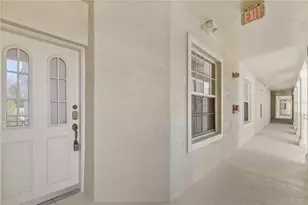 900 San Lino Cir, Venice, FL 34292 - Photo 2