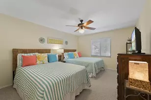 1895 Buccaneer Cir, Sarasota, FL 34231 - Photo 16