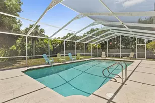 1895 Buccaneer Cir, Sarasota, FL 34231 - Photo 26