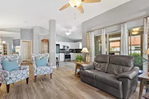 4124 Rosas Ave, Sarasota, FL 34233 - Photo 6