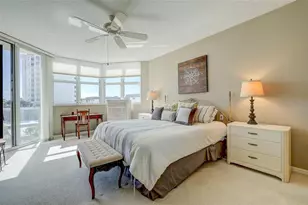 1800 Benjamin Franklin Dr, Sarasota, FL 34236 - Photo 14