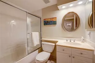 1800 Benjamin Franklin Dr, Sarasota, FL 34236 - Photo 18