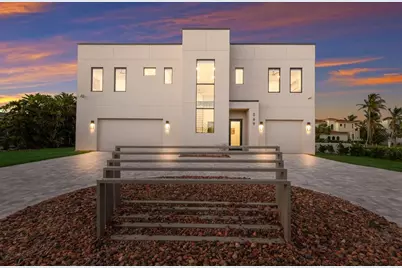 569 Rountree Drive, Longboat Key, FL 34228 - Photo 2