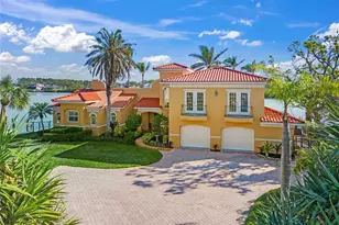 929 Casey Cove Dr, Nokomis, FL 34275 - Photo 2