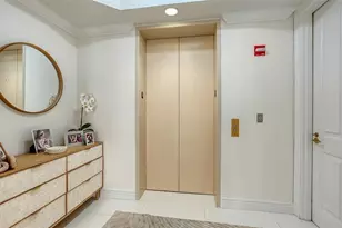 35 Watergate Dr, Sarasota, FL 34236 - Photo 4