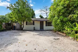 408 60th Ave Dr W, Bradenton, FL 34207 - Photo 2