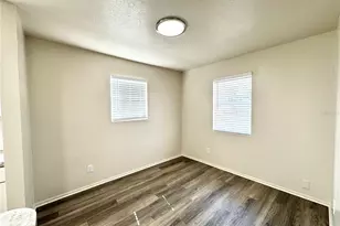 1031 3rd St W, Bradenton, FL 34205 - Photo 12