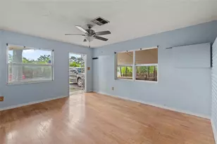 611 Palm Ave N, Saint Petersburg, FL 33703 - Photo 6