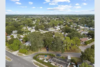 611 Palm Avenue N, Saint Petersburg, FL 33703 - Photo 16