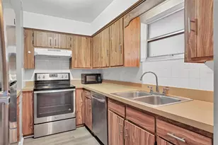 5507 Fountain Lake Cir, Bradenton, FL 34207 - Photo 12