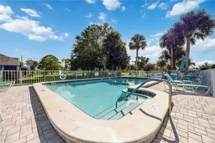 2767 Horseshoe Ct, Sarasota, FL 34235 - Photo 38