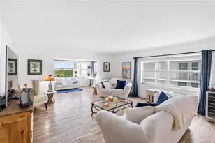 1750 Benjamin Franklin Dr, Sarasota, FL 34236 - Photo 4