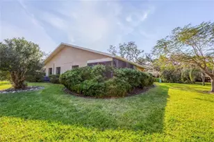 3443 Tallywood Cir, Sarasota, FL 34237 - Photo 40