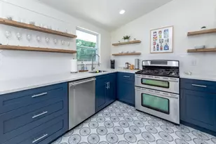 2933 Michigan St, Sarasota, FL 34237 - Photo 14