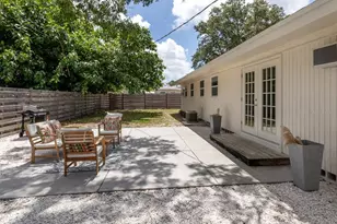 2933 Michigan St, Sarasota, FL 34237 - Photo 26