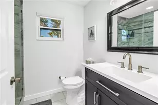 111 Whispering Sands Cir, Sarasota, FL 34242 - Photo 24