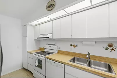 1965 Gulf Of Mexico Drive #G5-104, Longboat Key, FL 34228 - Photo 10