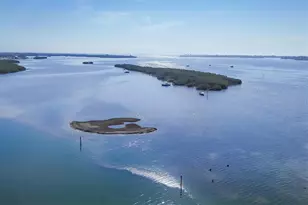 4515 Mangrove Point Rd, Bradenton, FL 34210 - Photo 48