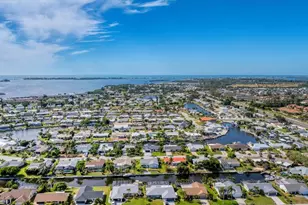 4515 Mangrove Point Rd, Bradenton, FL 34210 - Photo 30