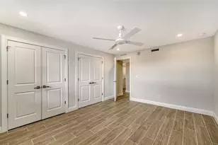 5760 Midnight Pass Rd, Sarasota, FL 34242 - Photo 26