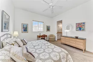 435 Nokomis Ave S, Venice, FL 34285 - Photo 12