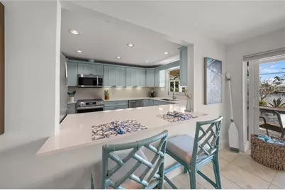 511 68th Street, Holmes Beach, FL 34217 - Photo 4