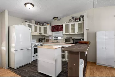 6710 36th Avenue E #337, Palmetto, FL 34221 - Photo 8