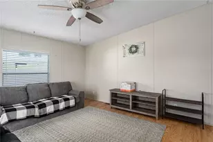 6710 36th Ave E, Palmetto, FL 34221 - Photo 4