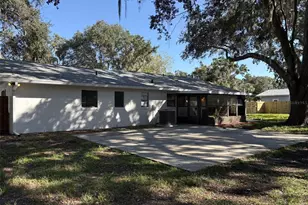 60 Outlook St, Umatilla, FL 32784 - Photo 6