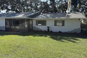 60 Outlook St, Umatilla, FL 32784 - Photo 4