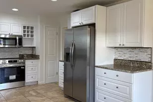 60 Outlook St, Umatilla, FL 32784 - Photo 14