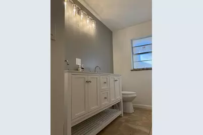 60 Outlook Street, Umatilla, FL 32784 - Photo 2