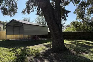 60 Outlook St, Umatilla, FL 32784 - Photo 8