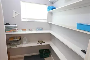 1807 Restful Dr, Bradenton, FL 34207 - Photo 10