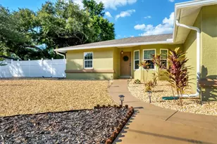 1275 42nd St, Sarasota, FL 34234 - Photo 2