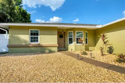 1275 42nd Street, Sarasota, FL 34234 - Photo 2