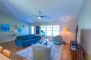 421 Londrina Dr, Punta Gorda, FL 33983 - Photo 4