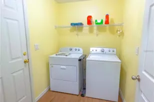 421 Londrina Dr, Punta Gorda, FL 33983 - Photo 12