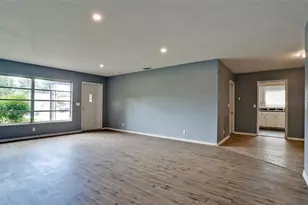 3704 17th Ave W, Bradenton, FL 34205 - Photo 6