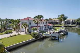 910 Siesta Key Pl, Sarasota, FL 34242 - Photo 46