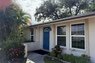 580 Skylark Ln NW, Port Charlotte, FL 33952 - Photo 4