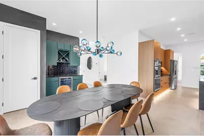 2305 Temple Street, Sarasota, FL 34239 - Photo 8