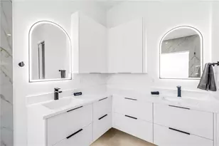 2305 Temple St, Sarasota, FL 34239 - Photo 26