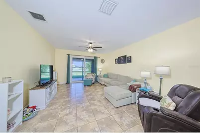 8005 112th Avenue E, Parrish, FL 34219 - Photo 4