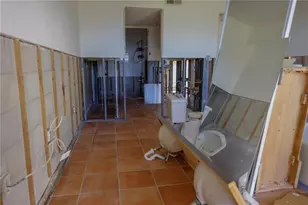 7510 Sunshine Skyway Ln S, Saint Petersburg, FL 33711 - Photo 10