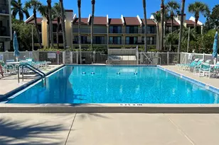 7510 Sunshine Skyway Ln S, Saint Petersburg, FL 33711 - Photo 4