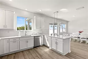 9104 Sandy Bluffs Circle, Parrish, FL 34219 - Photo 8